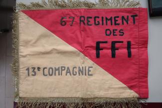 Fanion1 de la 13e Cie du 67e RI FFI ©Archives du musée de la Résistance et de la Déportation de Tergnier