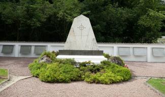 Le monument du cimetière militaire danois de Braine