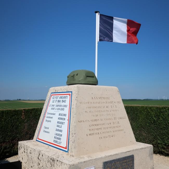 Monument du char « Sampiero Corso » à La Ville-au-Bois-lès-Dizy ©Conseil départemental de l’Aisne.