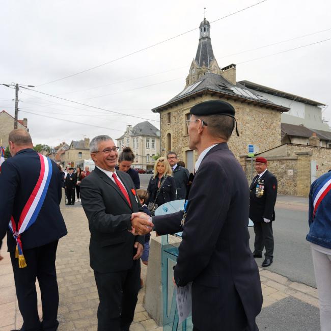 Inauguration borne Aisne Terre de Mémoire à Neufchâtel-sur-Aisne le 29 août 2025